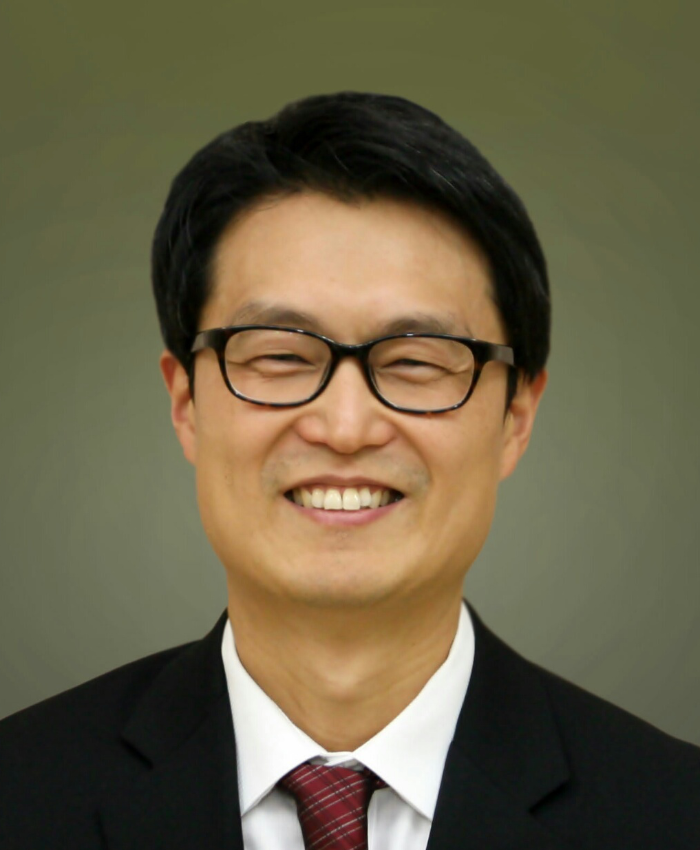 Dr. Seung-Hyun Chung
