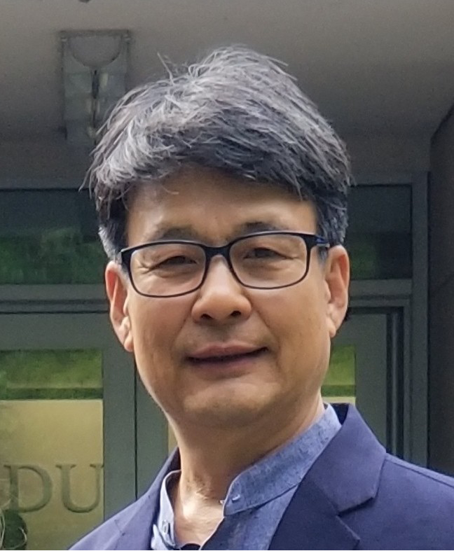 Dr. Steve K Eom